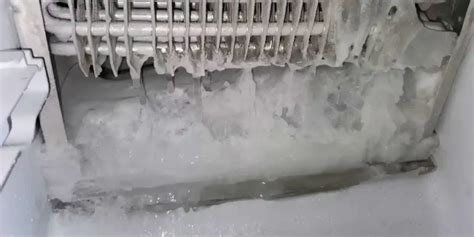 Water Leaking Under the Crisper Drawers in Refrigerator